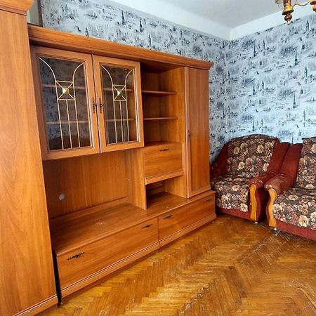 2 Bedroom Apartment Metro Vasilkovskaya Kijev Kültér fotó